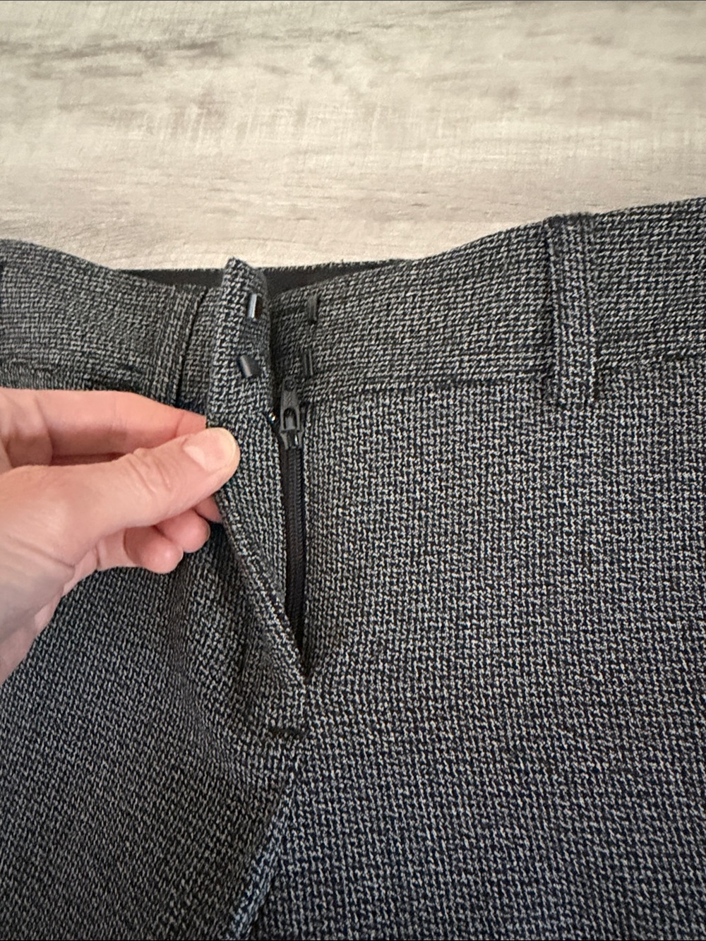 Express pants - Picture 3 of 11
